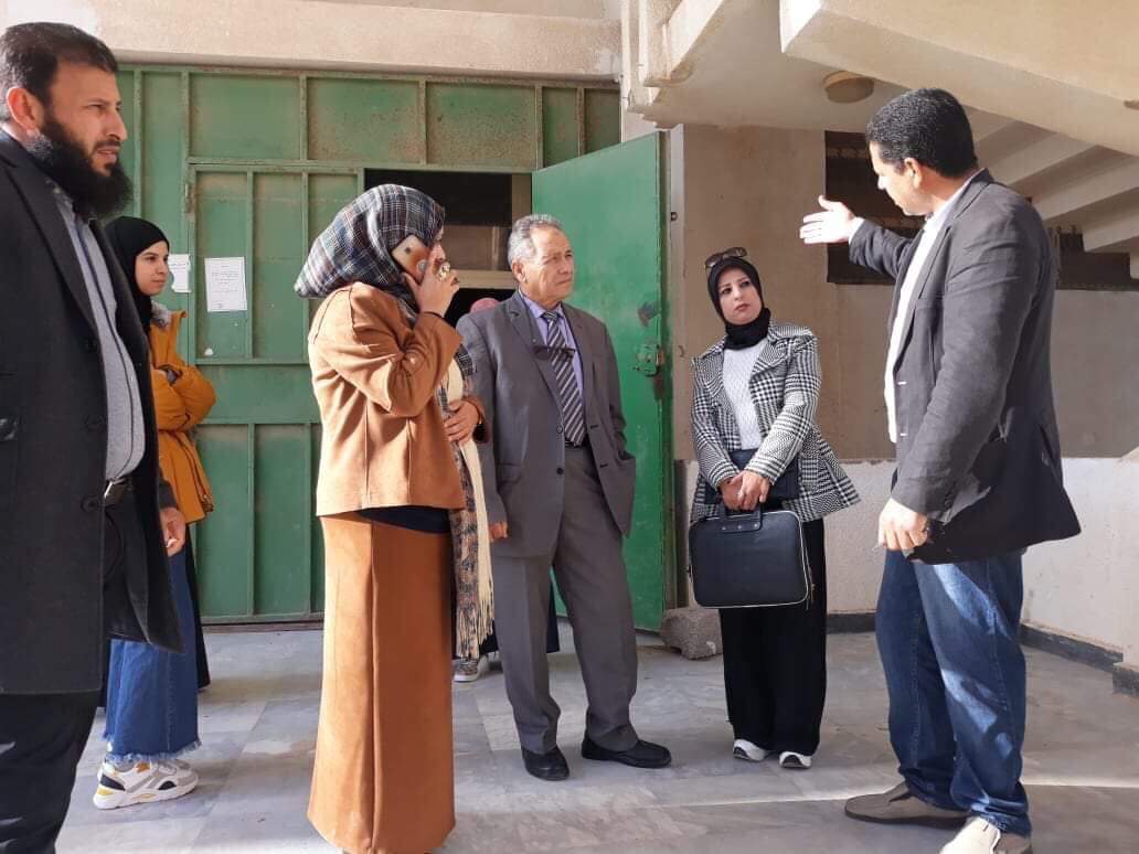 رئيس الجامعة يزور كلية الصحة العامة العجيلات