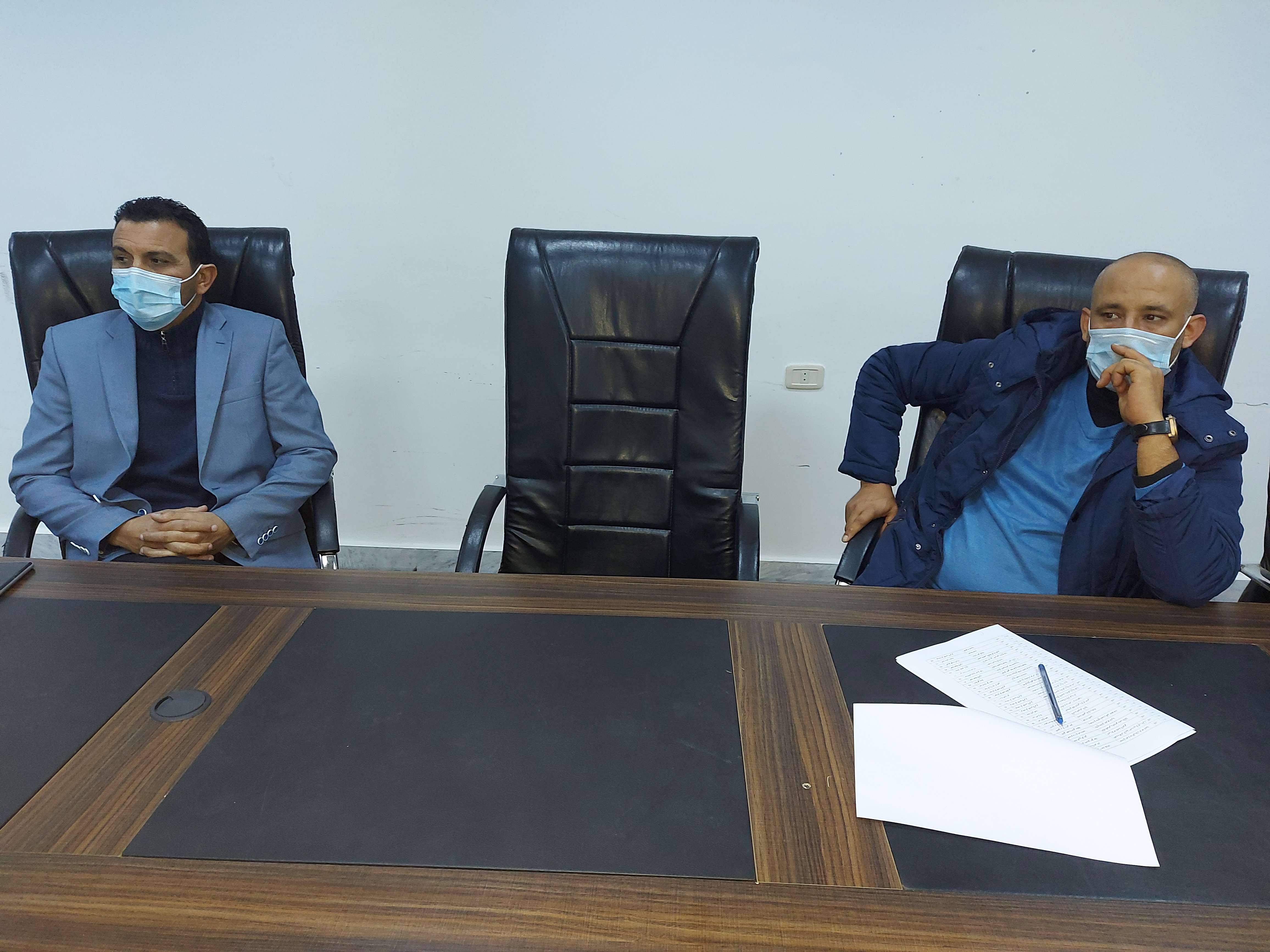 أجتماع رئيس الجامعة مع مدراء المكاتب